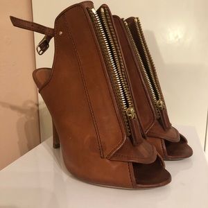 GIVENCHY Peep Toe Zip Front Leather Ankle Boot Gladiator Sandal Cognac, 37.5